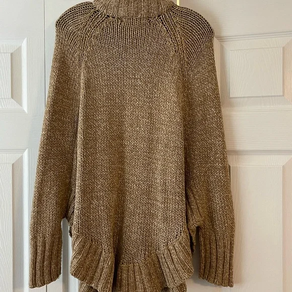 Michael Kors cream and gold poncho - Picture 1 of 5